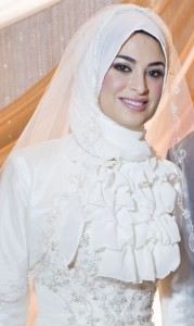 VELA-Custom-Designed-Bridal Hijab